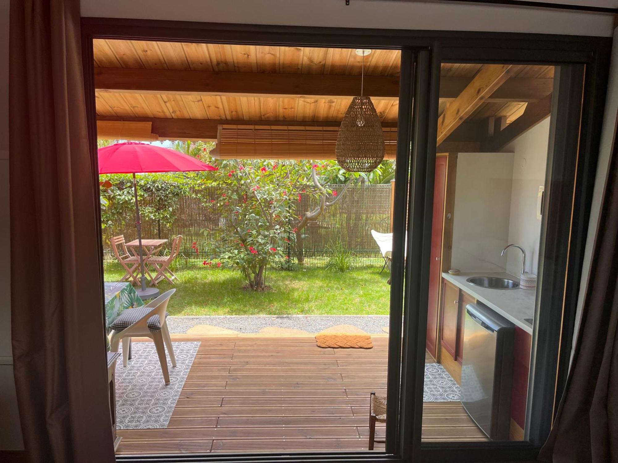 Bungalow Leu Gadiamb Saint-Leu Exterior photo